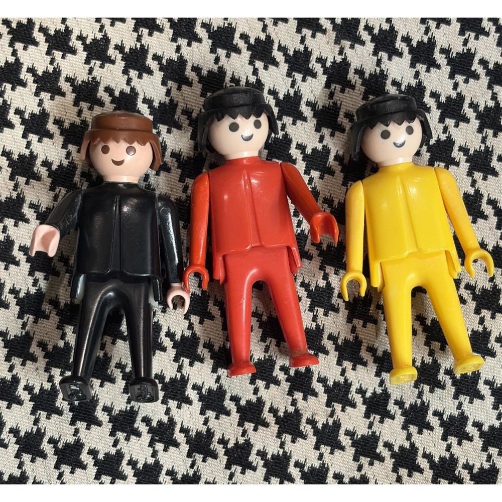 Playmobil VINTAGE 1974 geobra yellow replacement figure Black Hat Poseable Toy